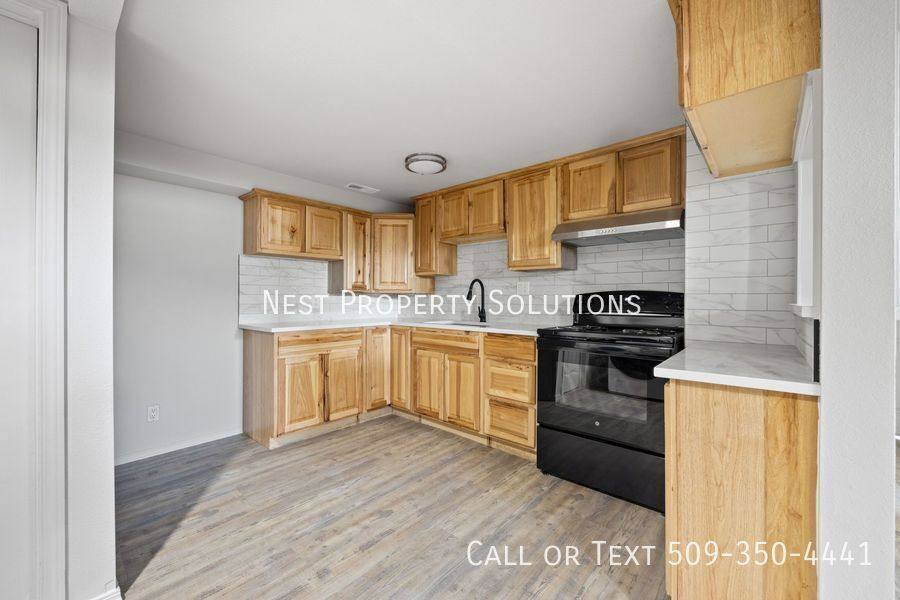 Apartment for rent at 223 SE 5th Ave #B, Soap Lake, WA 98851