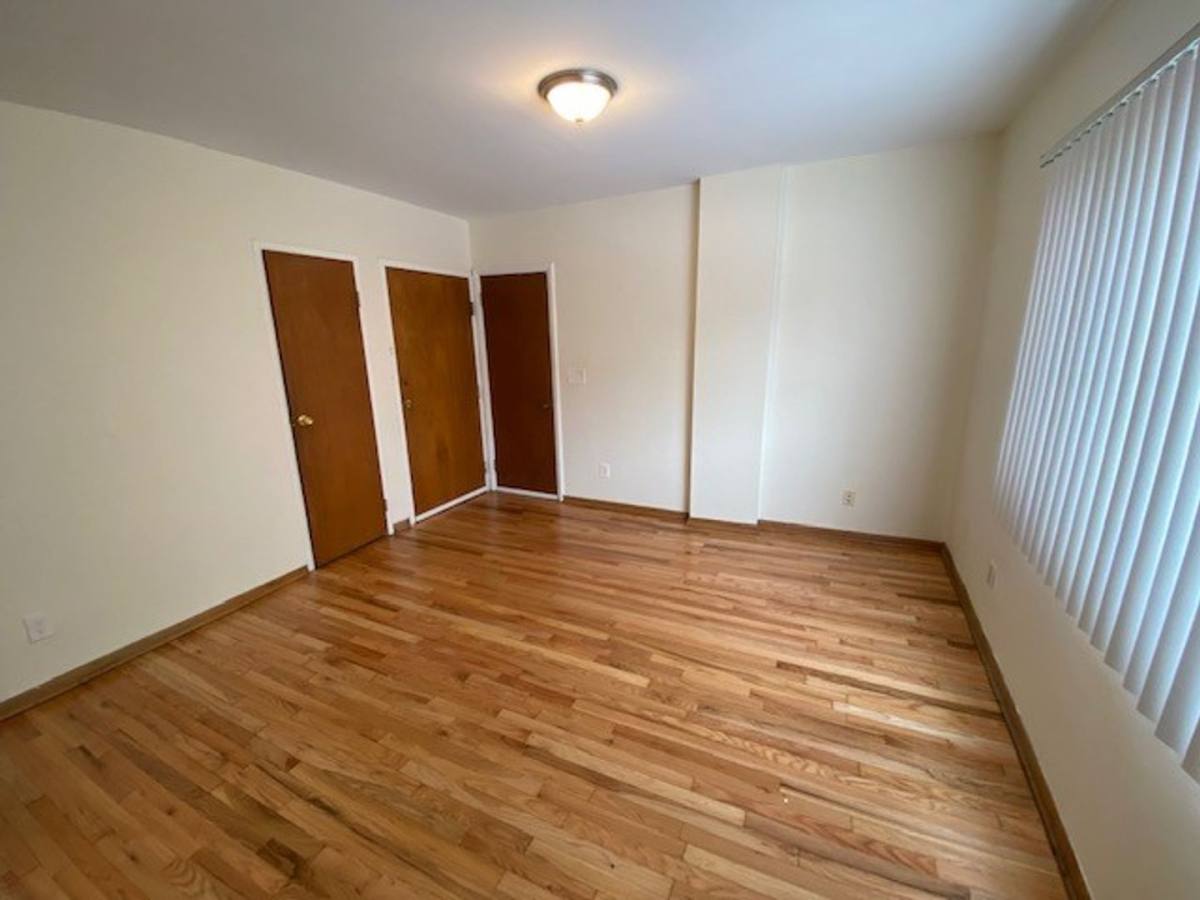 Apartment for rent at 1907-1917 Colfax Ave S, Minneapolis, MN 55403