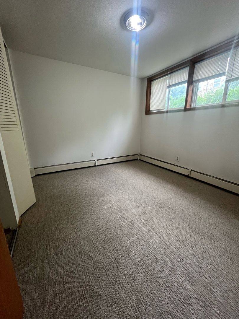 Apartment for rent at 1907-1917 Colfax Ave S, Minneapolis, MN 55403