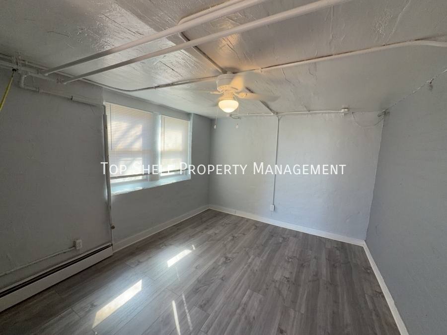 Apartment for rent at 3103 Grand Ave #7, Des Moines, IA 50312