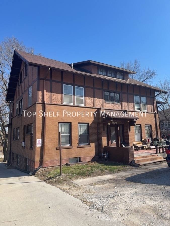 Apartment for rent at 3103 Grand Ave #7, Des Moines, IA 50312