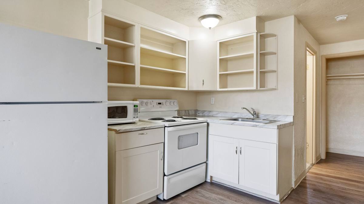 Apartment for rent at 1740 N 5th Ave, Pasco, WA 99301