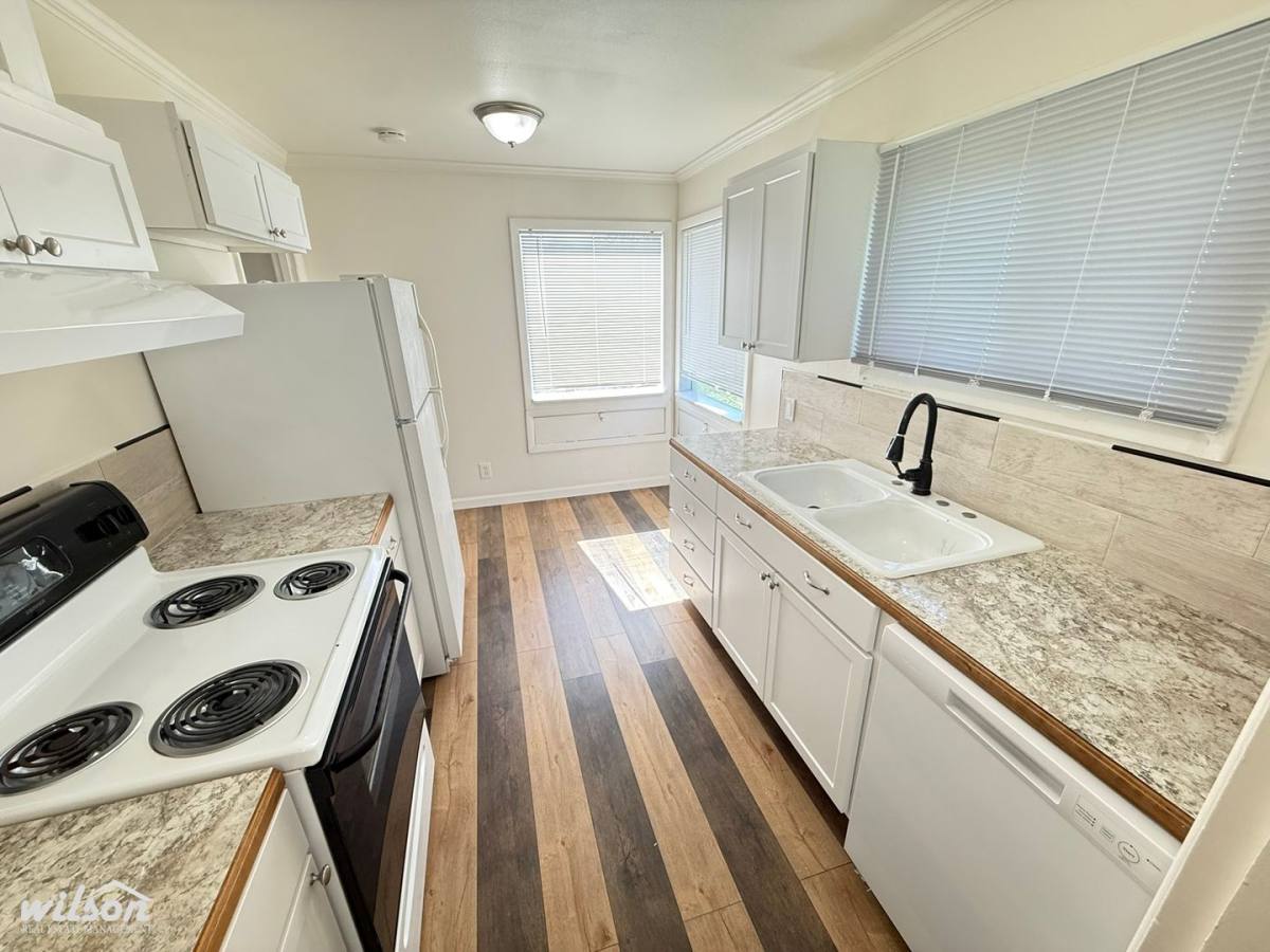 Apartment for rent at 1418 - 1420 Queen Ave, Yakima, WA 98902