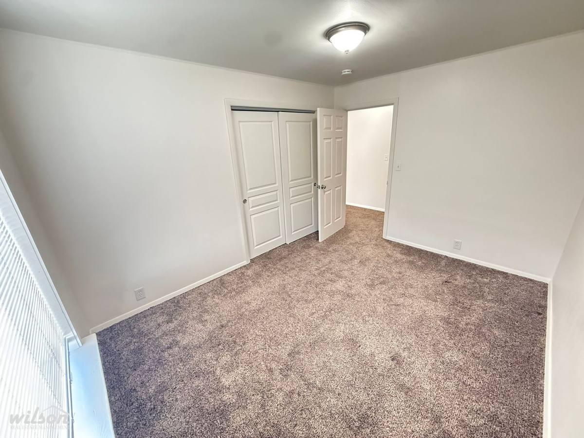 Apartment for rent at 1418 - 1420 Queen Ave, Yakima, WA 98902