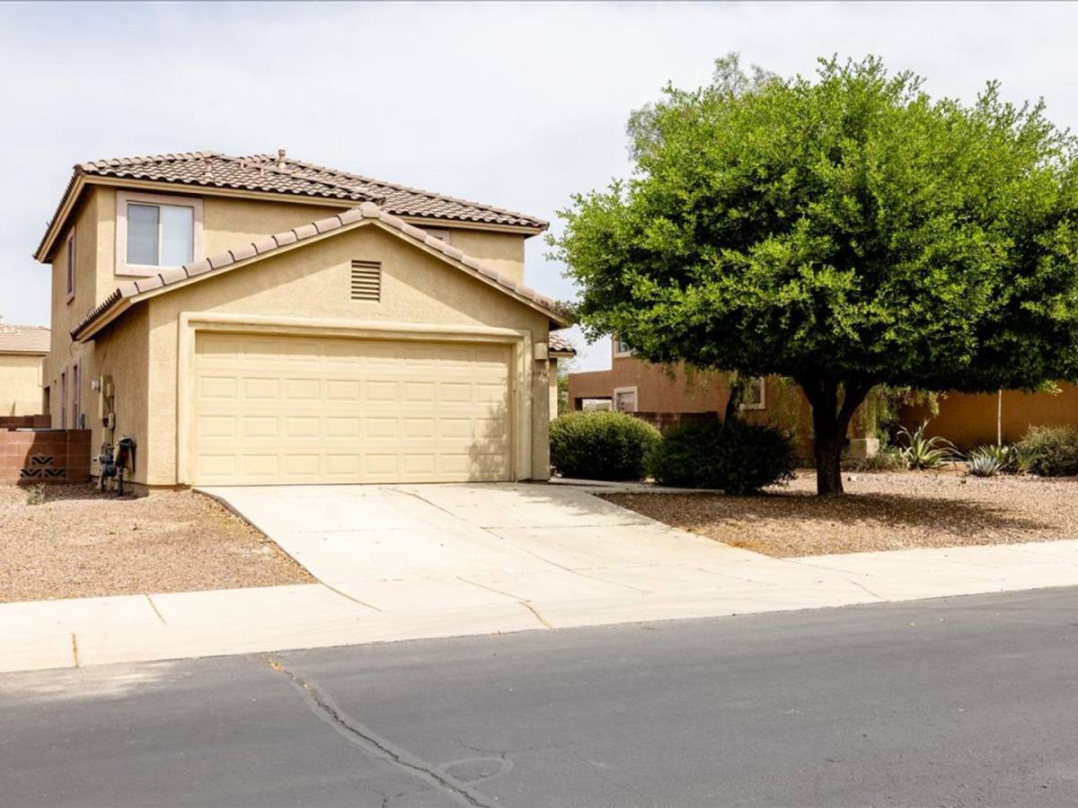 House for rent at 11854 W Thomas Arron Dr, Marana, AZ 85653