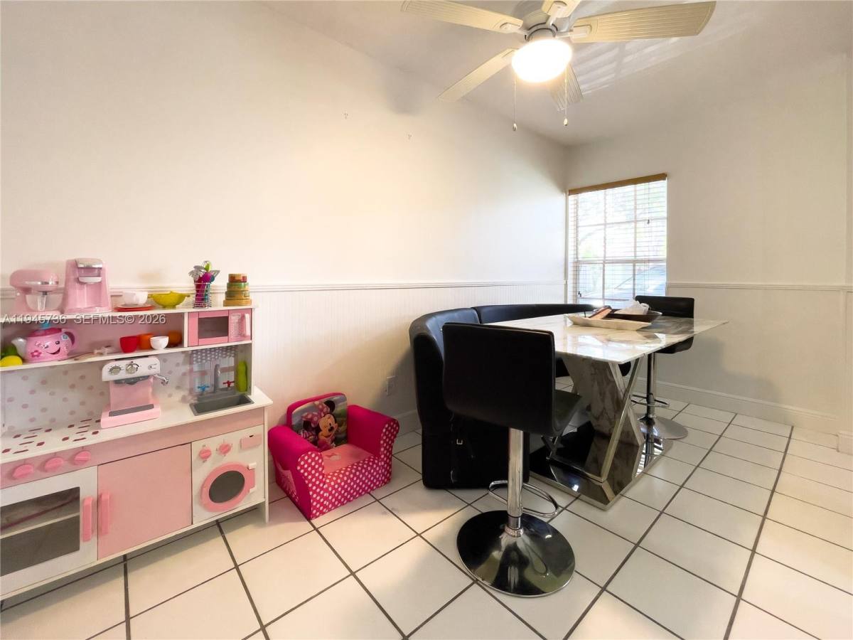 Apartment for rent at 931 Opal Terrace #931, Fort Lauderdale, FL 33326
