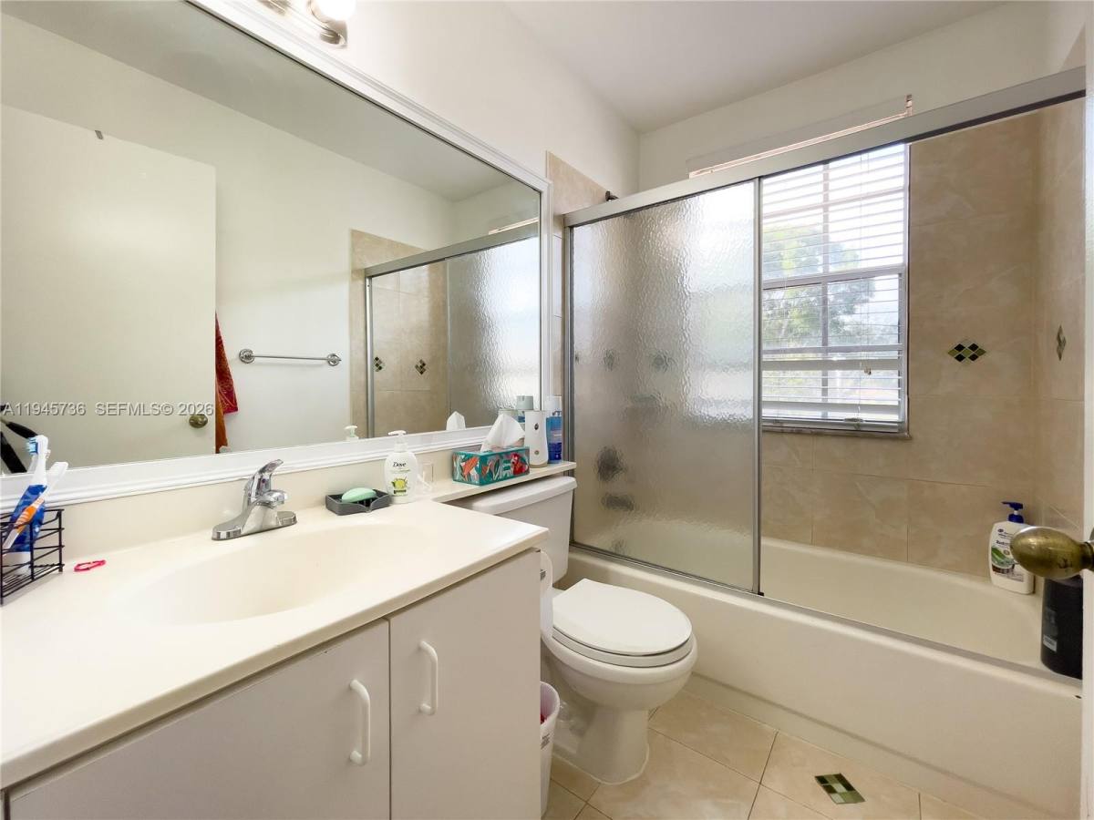 Apartment for rent at 931 Opal Terrace #931, Fort Lauderdale, FL 33326