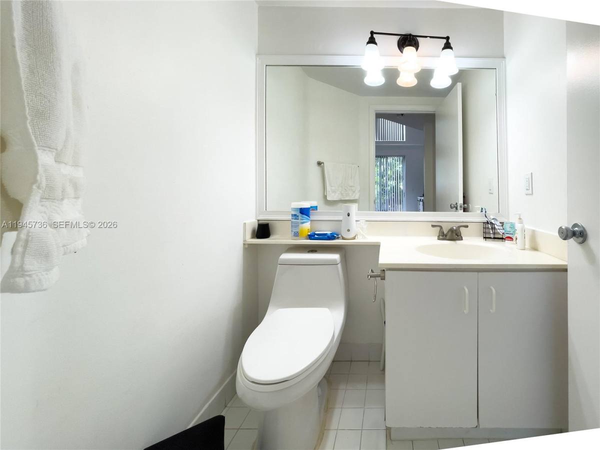 Apartment for rent at 931 Opal Terrace #931, Fort Lauderdale, FL 33326