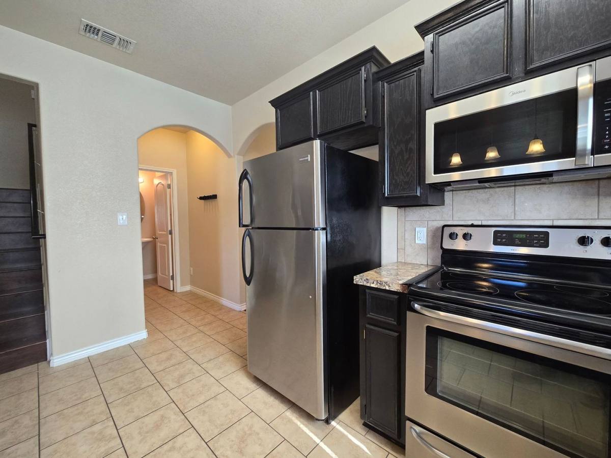 Apartment for rent at 1101 Grace Point Dr, Killeen, TX 76549