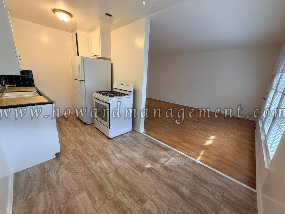 Apartment for rent at 3717 Los Feliz Blvd, Los Angeles, CA 90027