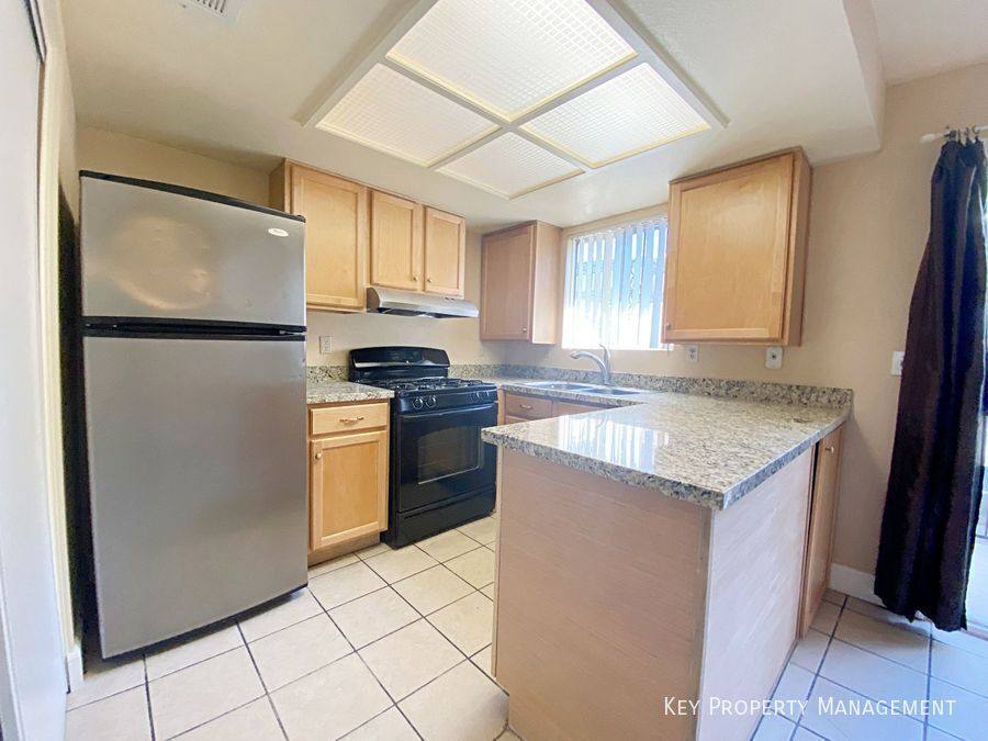 Townhouse for rent at 894 Rhinegold Way, Las Vegas, NV 89110
