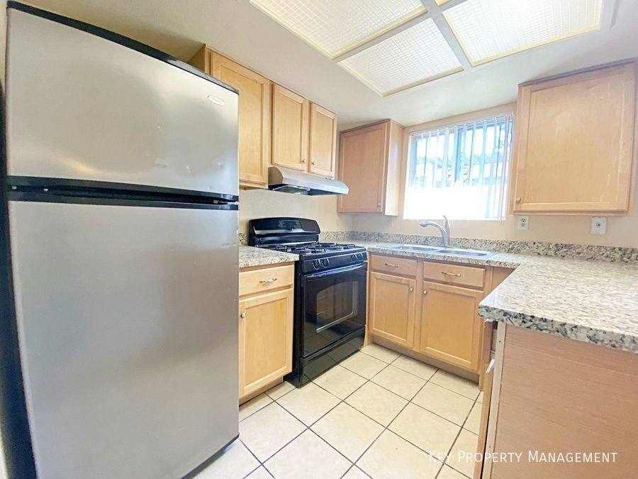 Townhouse for rent at 894 Rhinegold Way, Las Vegas, NV 89110