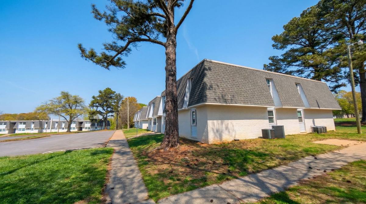 Apartment for rent at 203 Ramblewood Dr, Shelby, NC 28152