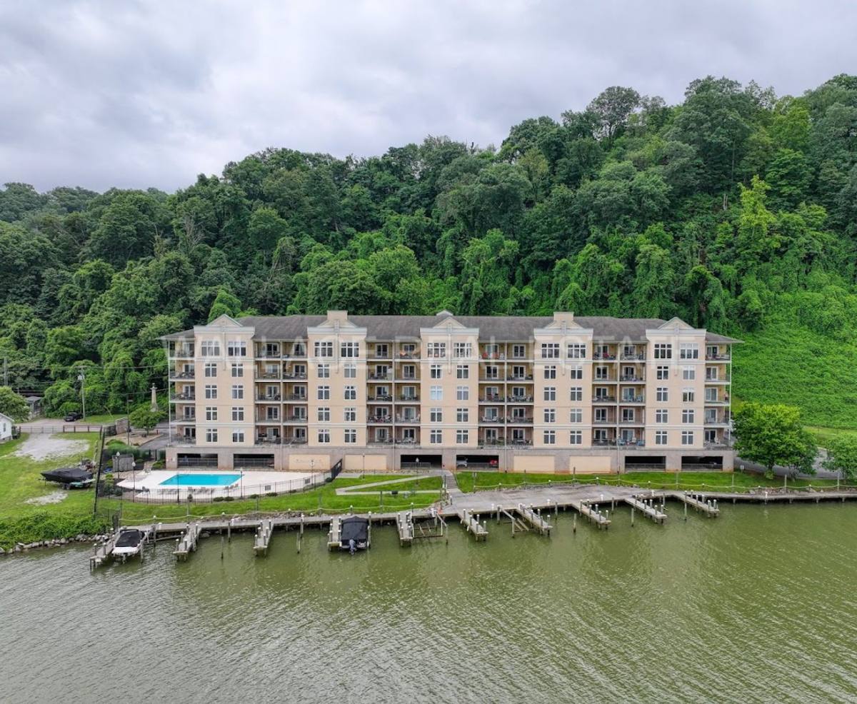 Condo for rent at 3001 River Towne Way, Knoxville, TN 37920