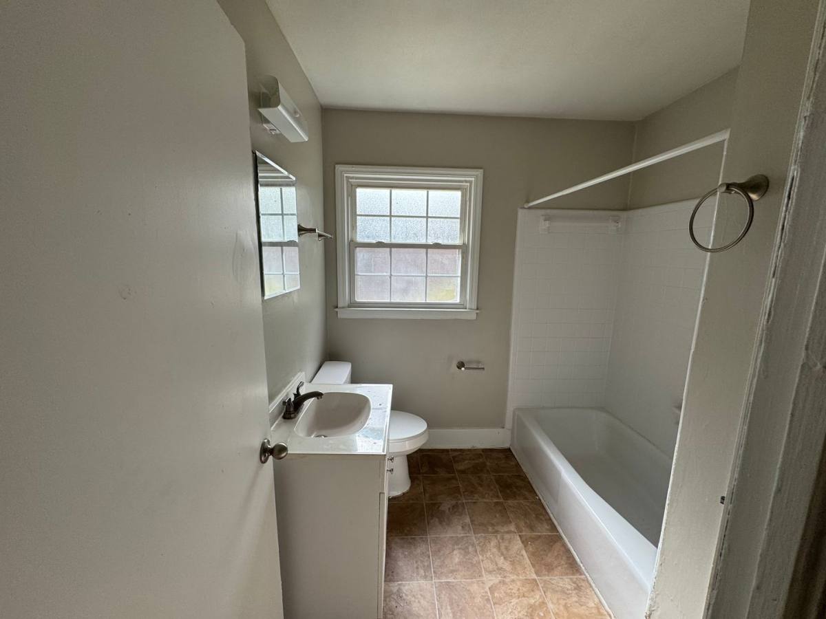 House for rent at 422 State St, Charlotte, NC 28208