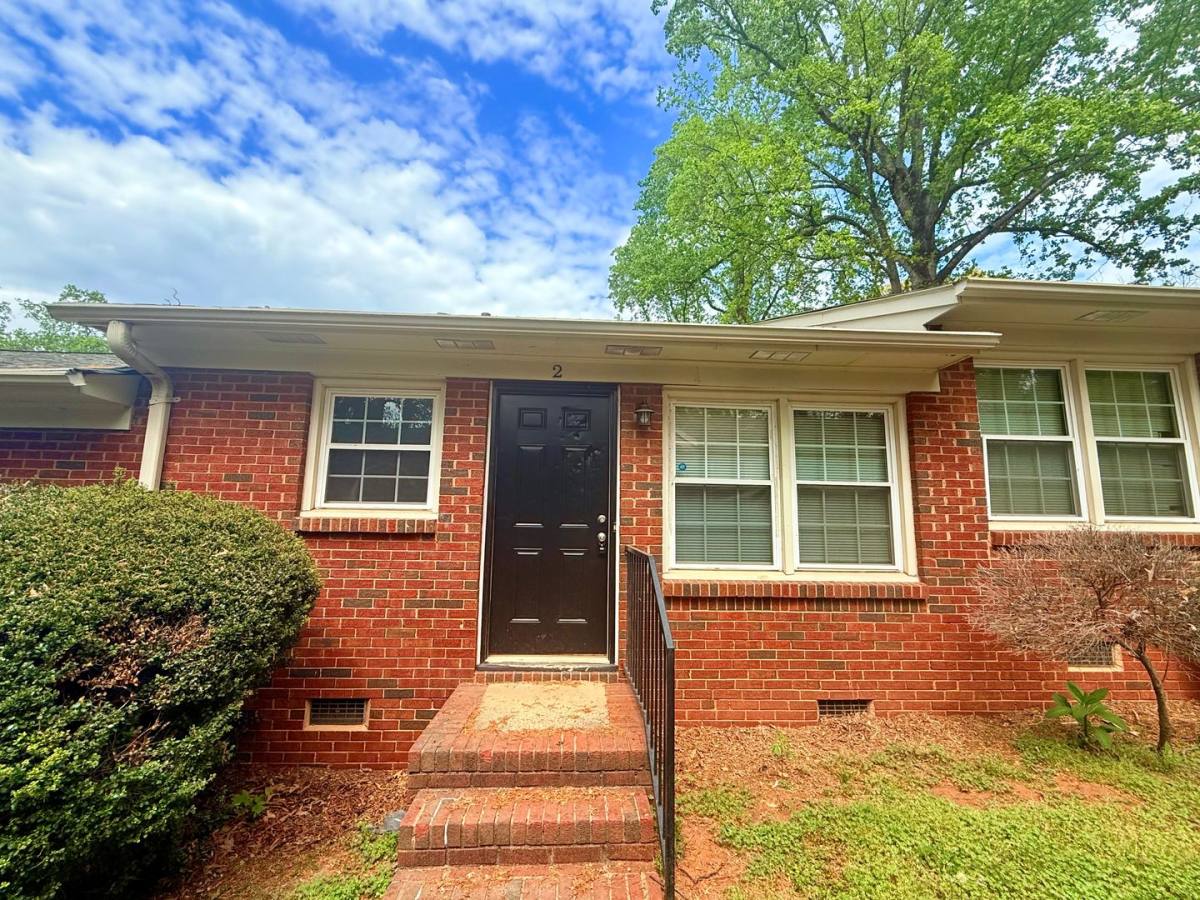 House for rent at 422 State St, Charlotte, NC 28208