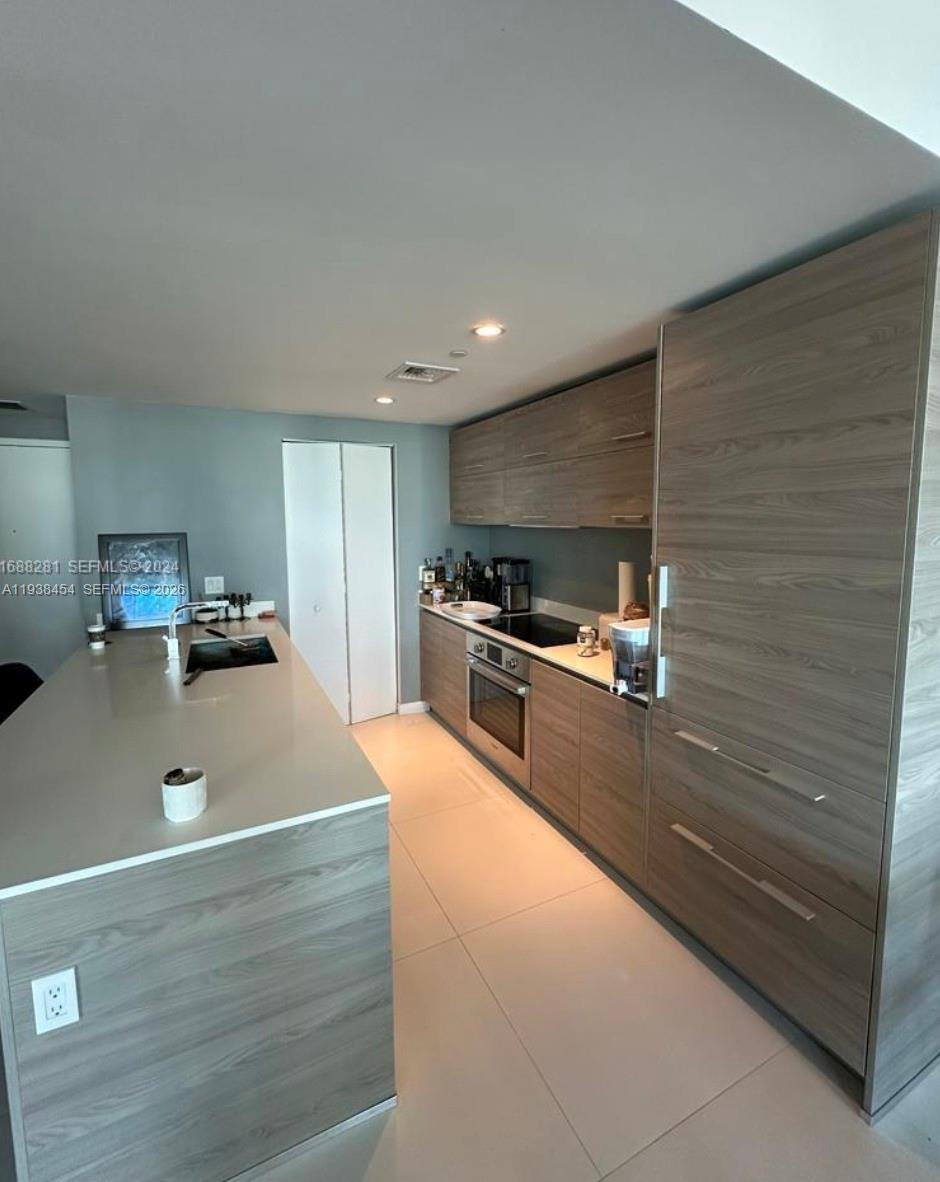 Apartment for rent at 1300 S Miami Ave #1604, Miami, FL 33130