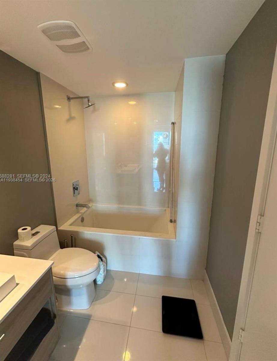 Apartment for rent at 1300 S Miami Ave #1604, Miami, FL 33130
