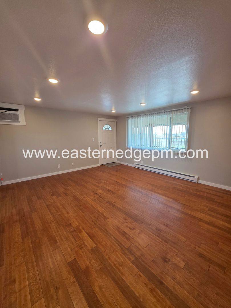 Apartment for rent at 520 SW 24th St, Ontario, OR 97914