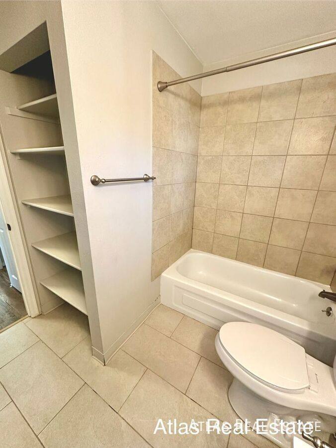 Apartment for rent at 944 N 19th St, Colorado Springs, CO 80904