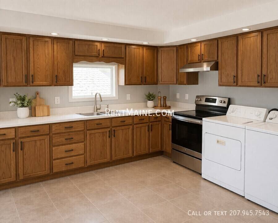 Apartment for rent at 11 Somerset St #1, Old Town, ME 04468