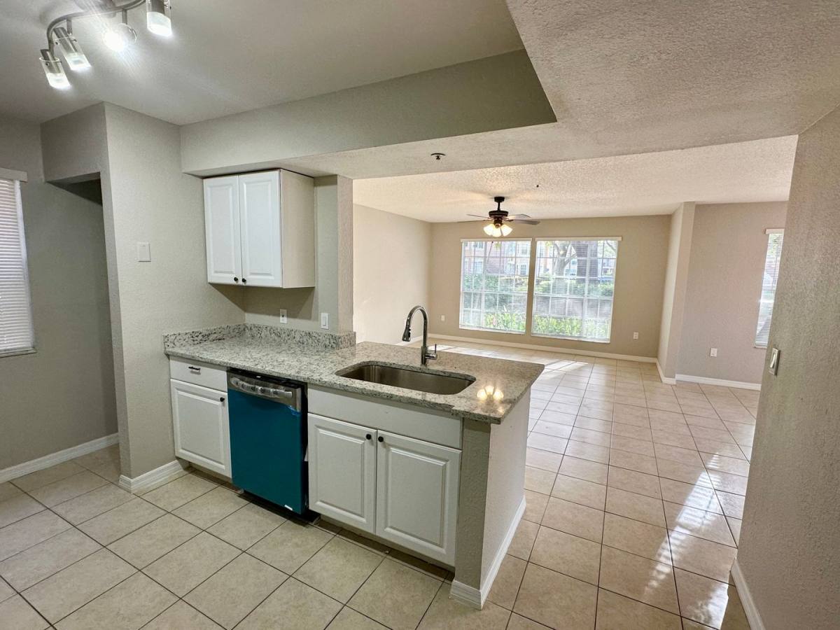 Condo for rent at 696 Youngstown Parkway, Altamonte Springs, FL 32714