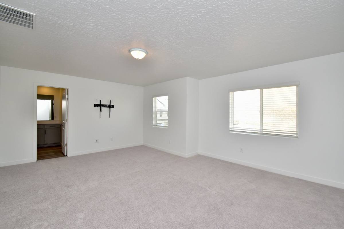 House for rent at 2042 N Golden Ruby Dr, Lehi, UT 84043