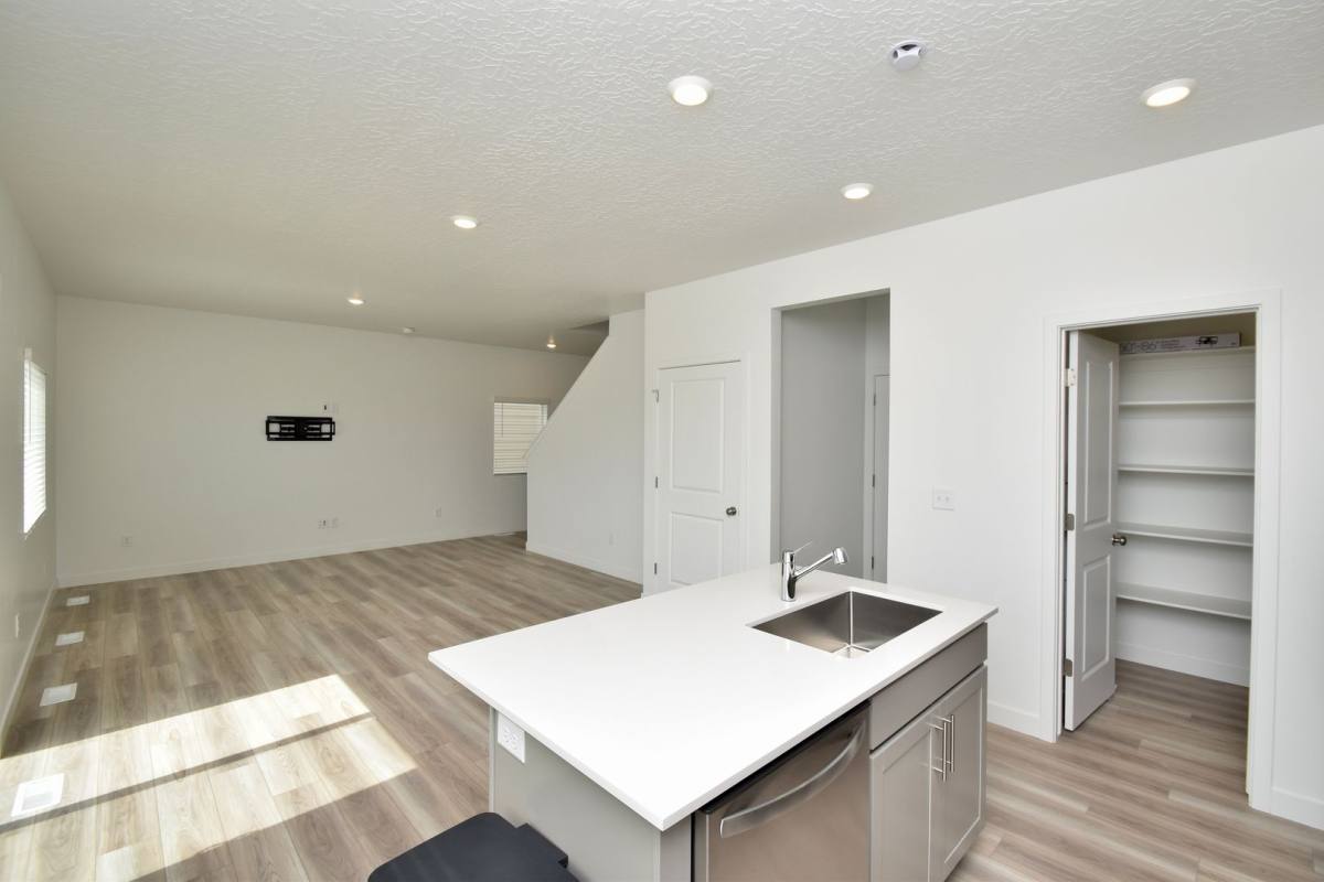 House for rent at 2042 N Golden Ruby Dr, Lehi, UT 84043