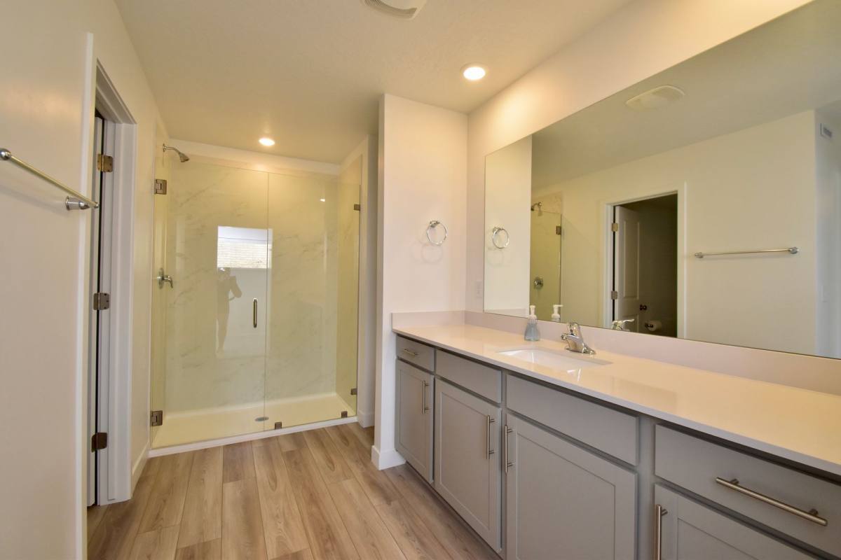 House for rent at 2042 N Golden Ruby Dr, Lehi, UT 84043
