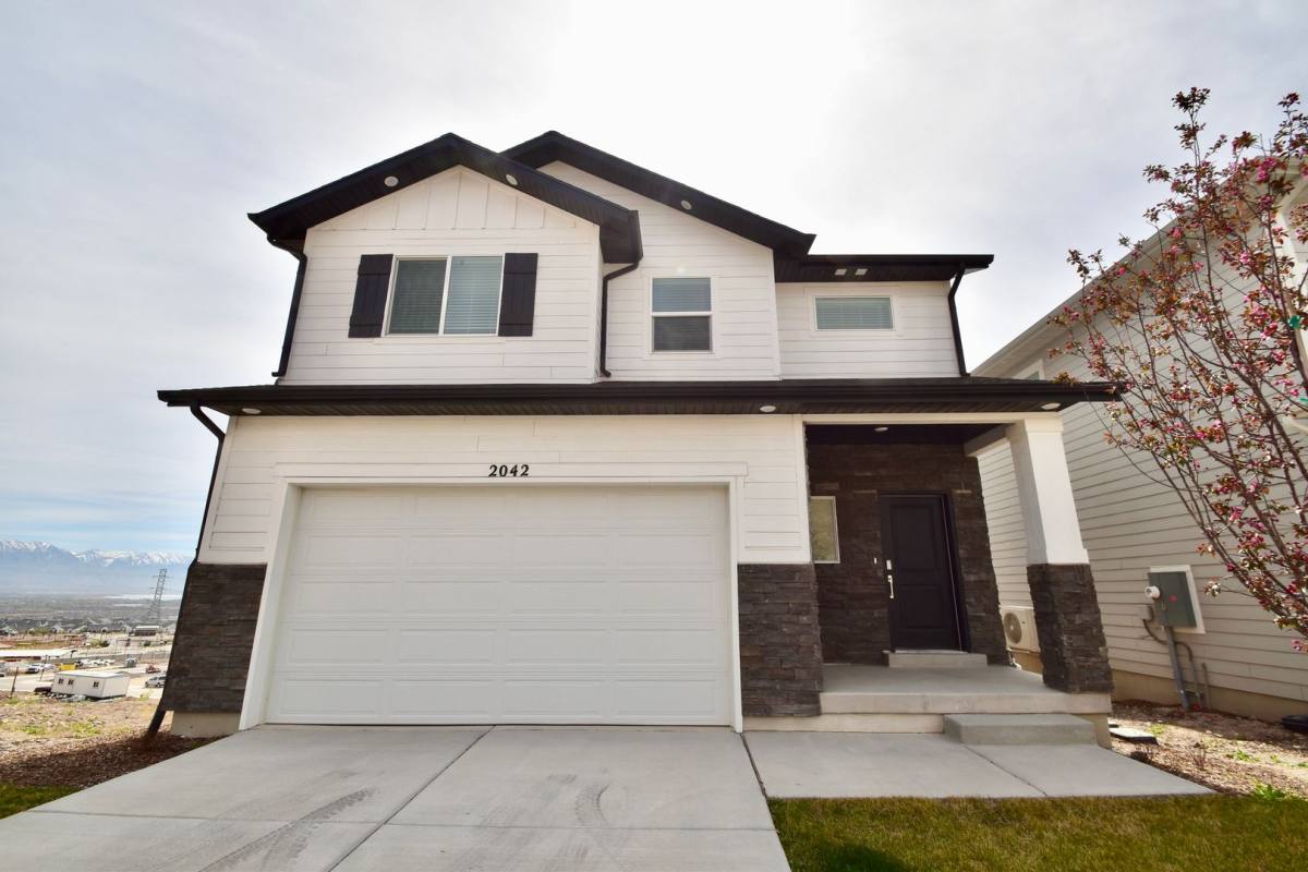 House for rent at 2042 N Golden Ruby Dr, Lehi, UT 84043