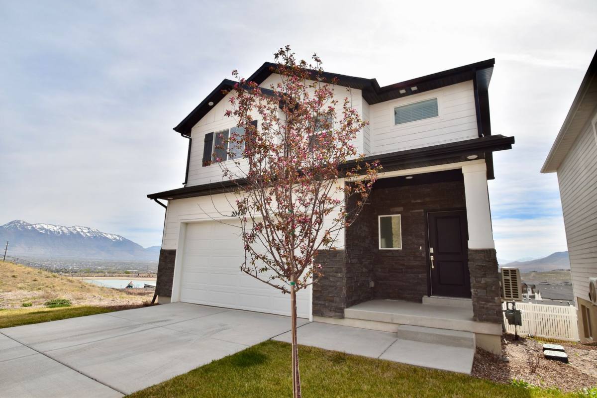 House for rent at 2042 N Golden Ruby Dr, Lehi, UT 84043
