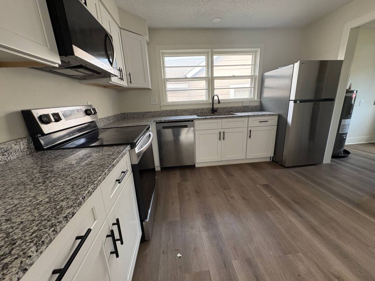 House for rent at 202 Beirne Ave NE, Huntsville, AL 35801