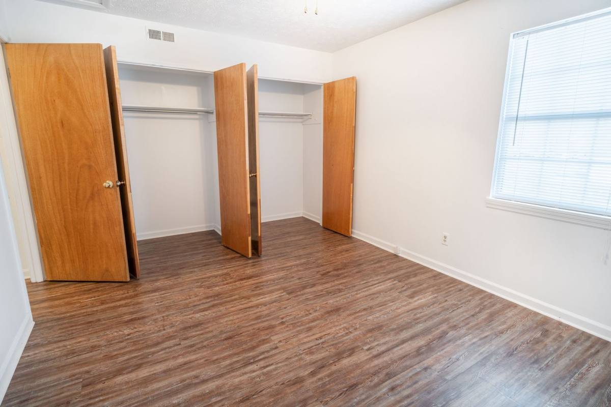 Apartment for rent at 210 Mountain St NW, Jacksonville, AL 36265