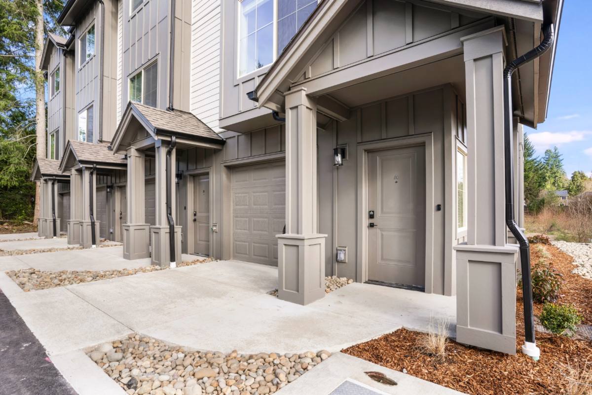 Townhouse for rent at 3539 Landview Dr SE, Olympia, WA 98501
