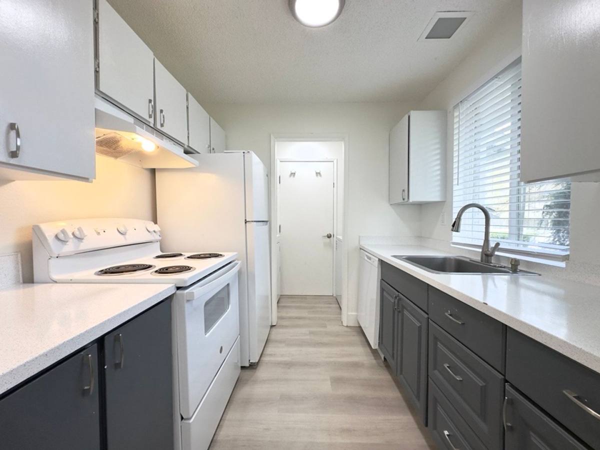 Townhouse for rent at 12590 SW Butner Rd, Beaverton, OR 97005