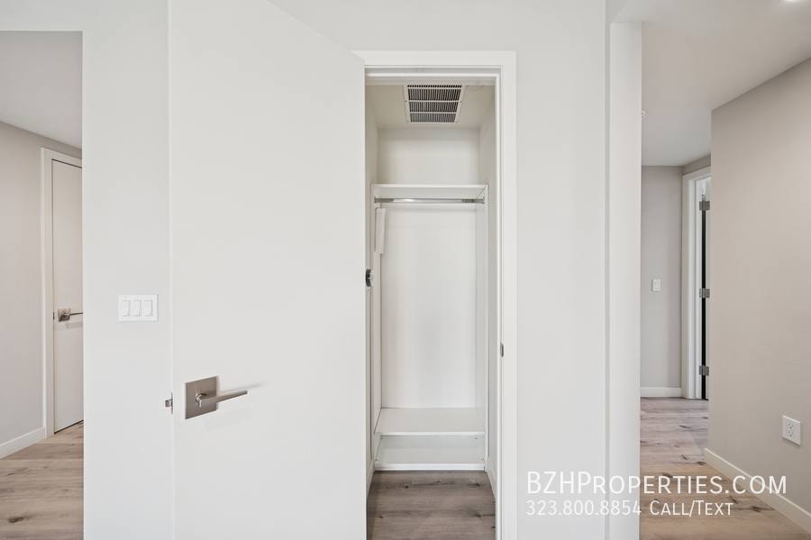 Apartment for rent at 1051 S Corning St #401, Los Angeles, CA 90035
