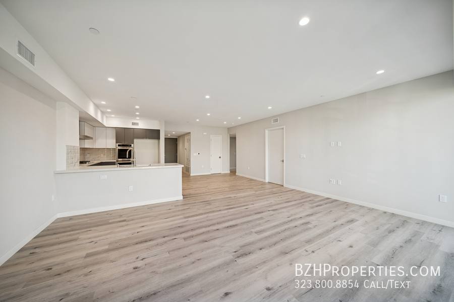 Apartment for rent at 1051 S Corning St #401, Los Angeles, CA 90035