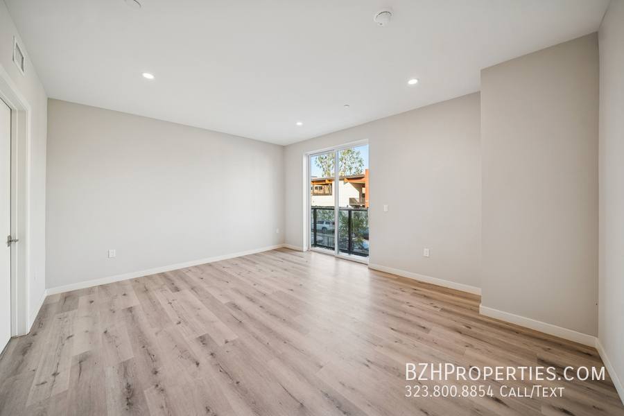 Apartment for rent at 1051 S Corning St #401, Los Angeles, CA 90035