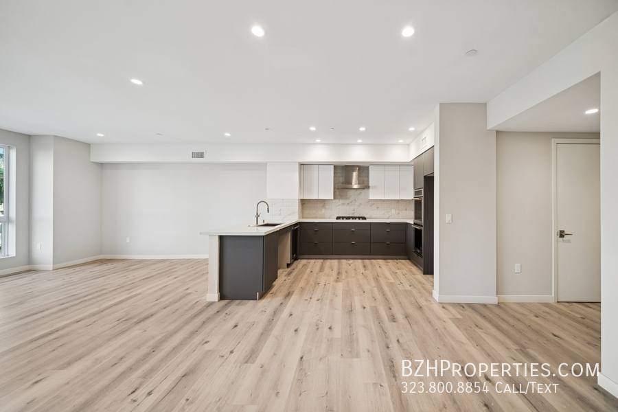 Apartment for rent at 1051 S Corning St #401, Los Angeles, CA 90035