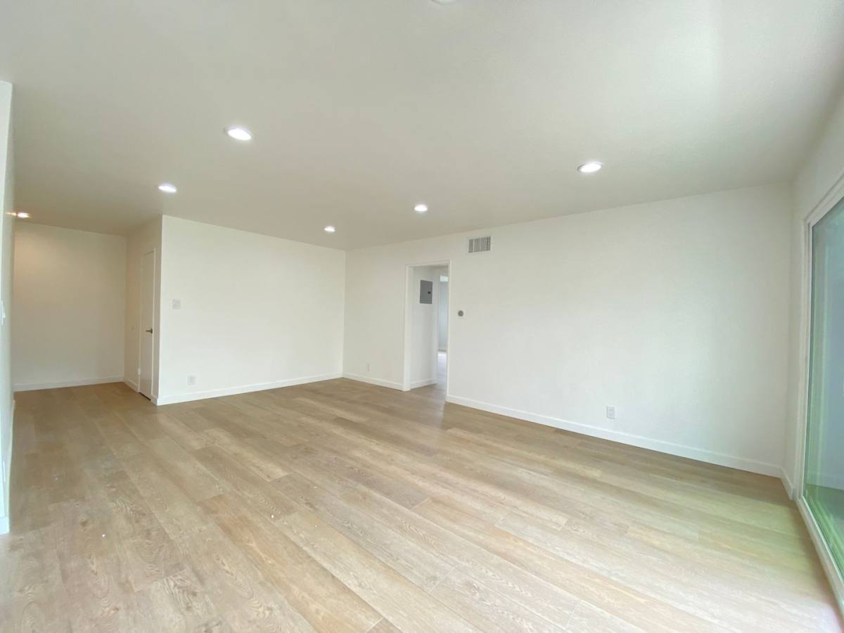 Apartment for rent at 1489 S Canfield Ave, Los Angeles, CA 90035