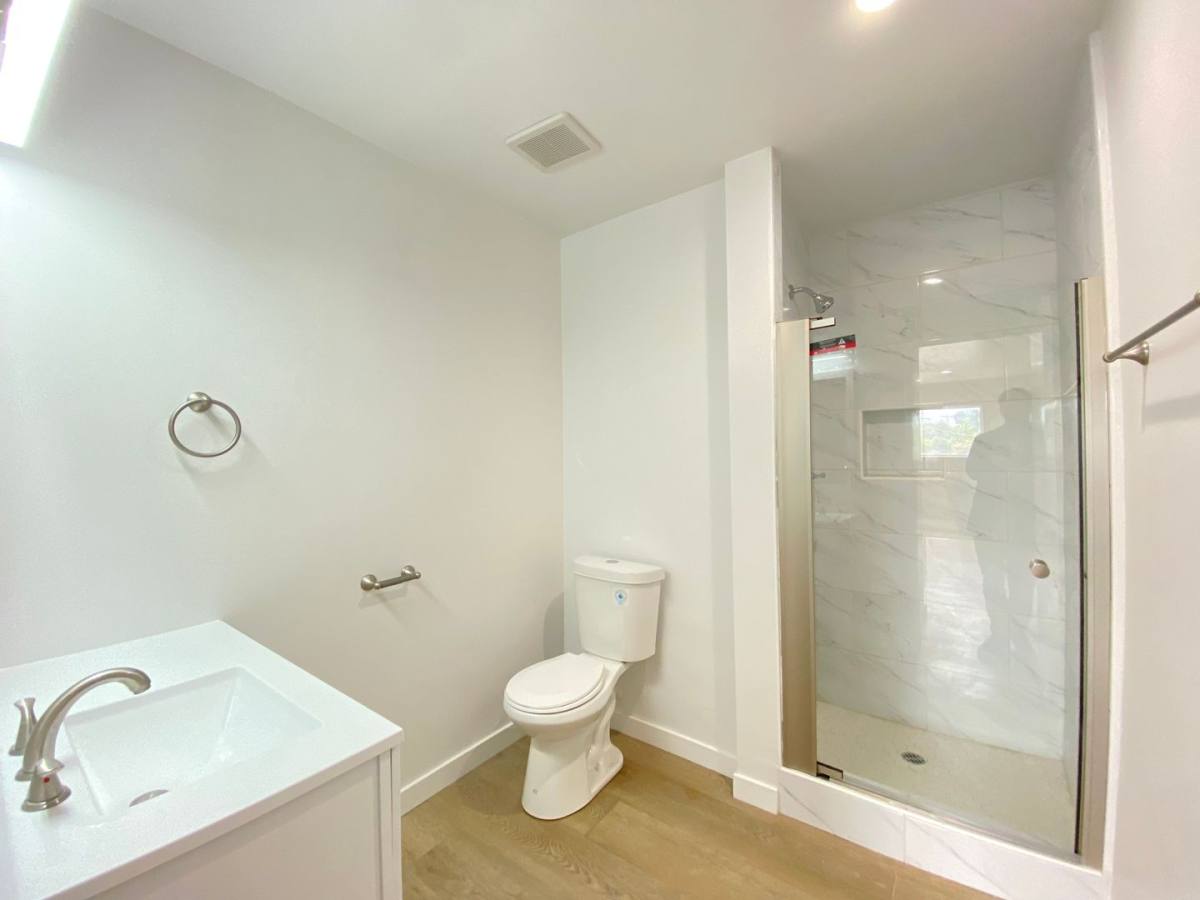 Apartment for rent at 1489 S Canfield Ave, Los Angeles, CA 90035