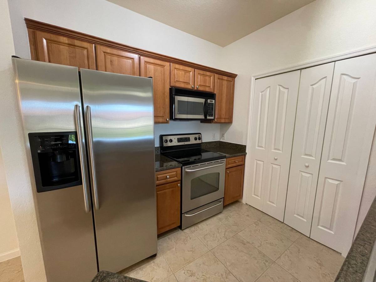 Apartment for rent at 12970 Positano Circle, Naples, FL 34105