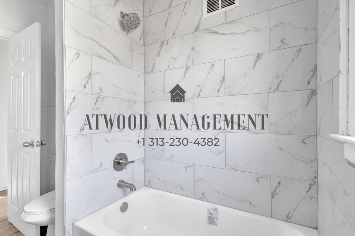 Apartment for rent at 4811-15 Seyburn St, Detroit, MI 48214