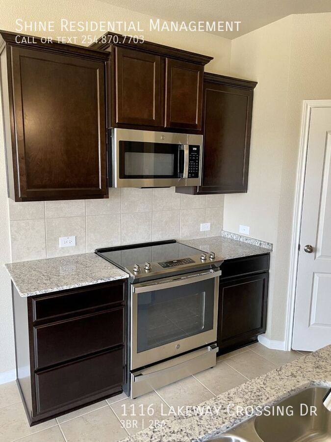House for rent at 1116 Lakeway Crossing Dr, Temple, TX 76502