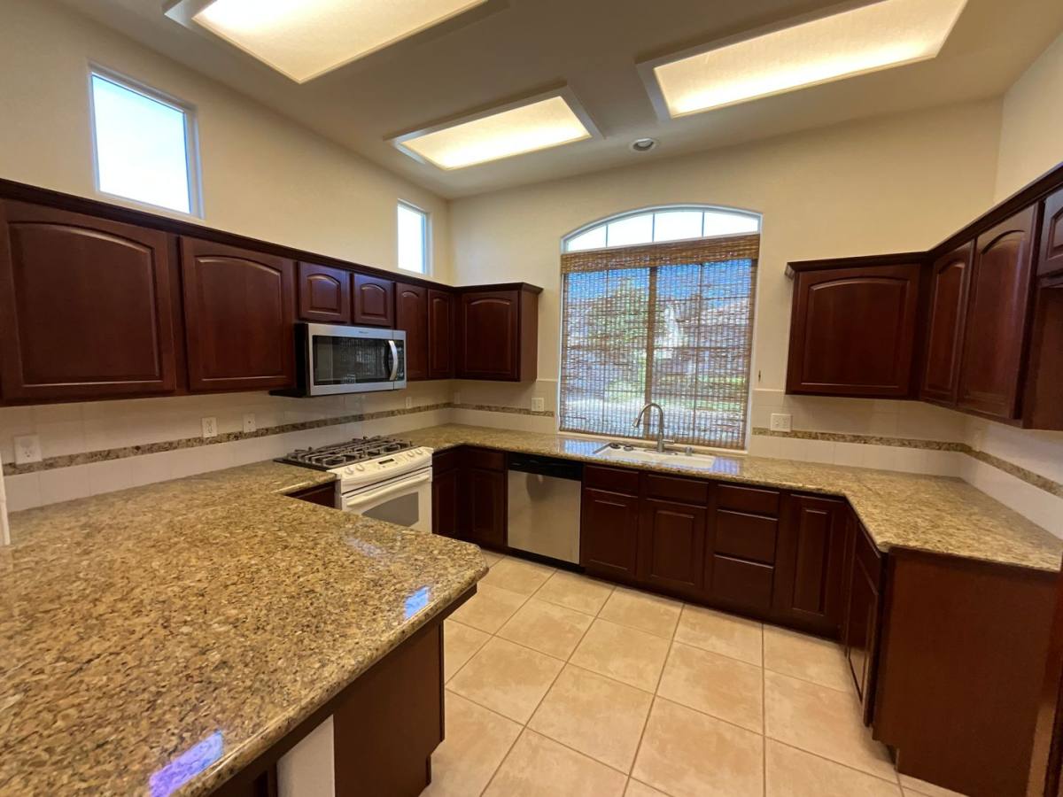 House for rent at 626 W Lisbon Lane, Clovis, CA 93619