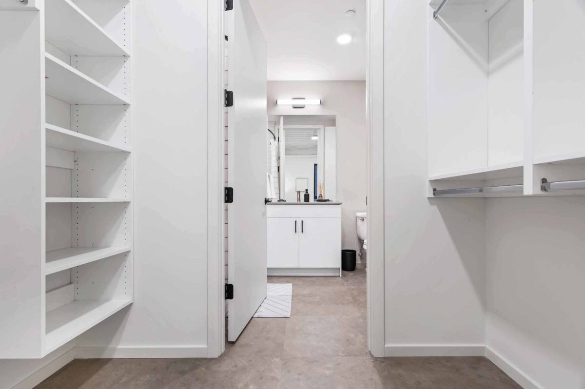 Apartment for rent at 1220 W Jackson, Chicago, IL 60607