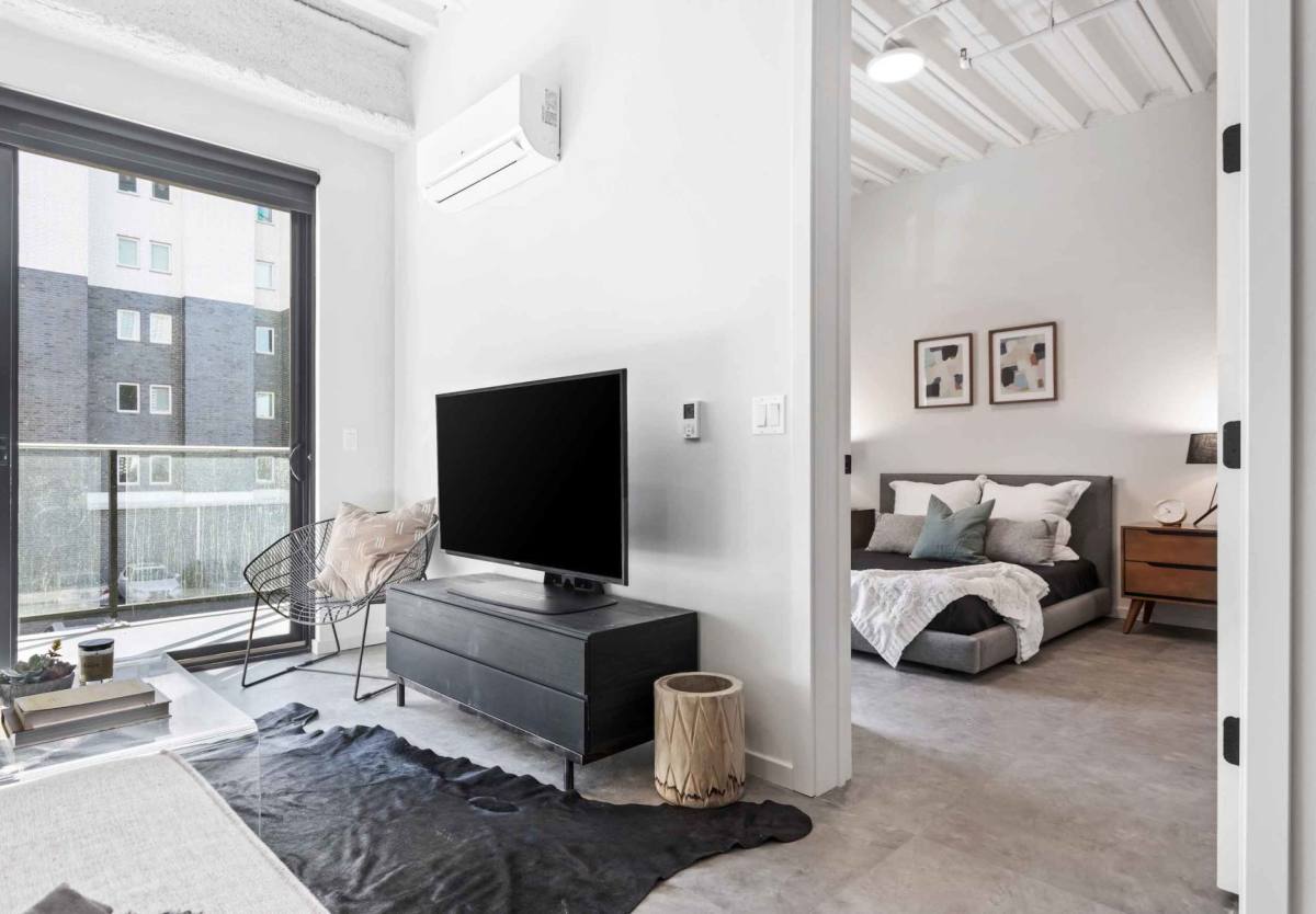 Apartment for rent at 1220 W Jackson, Chicago, IL 60607