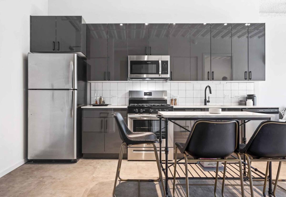 Apartment for rent at 1220 W Jackson, Chicago, IL 60607