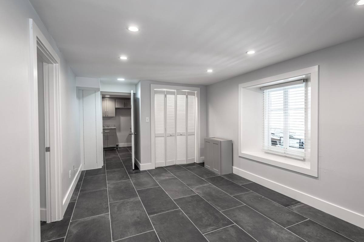 Apartment for rent at 70 Ashley Ave, Charleston, SC 29401