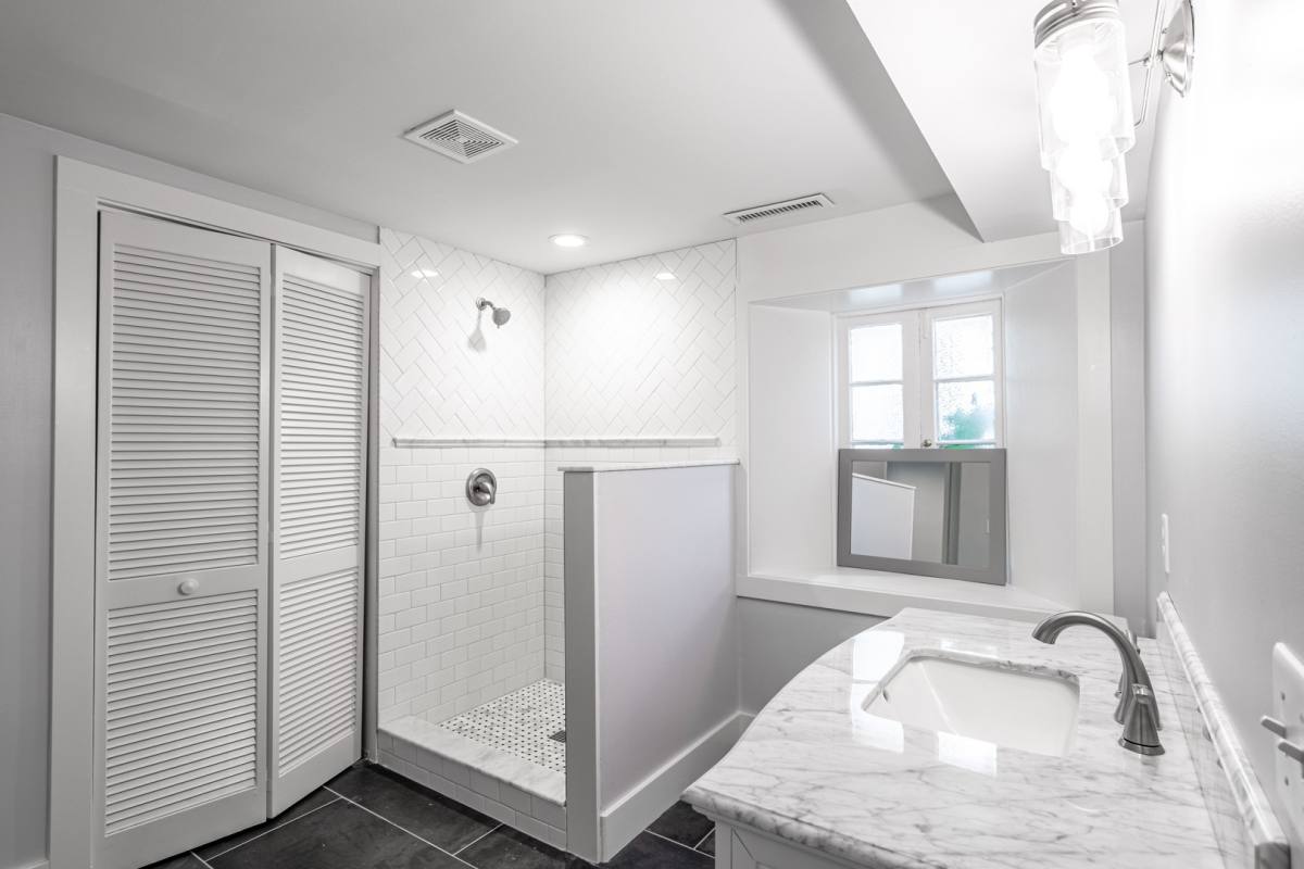 Apartment for rent at 70 Ashley Ave, Charleston, SC 29401
